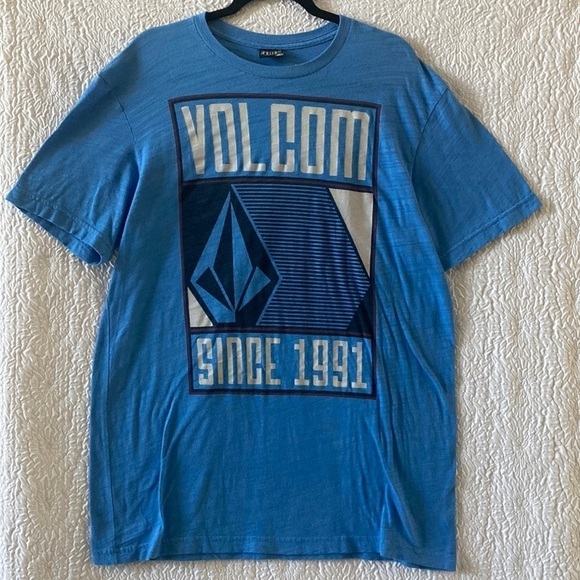 VOLCOM Graphic Short Sleeve T-Shirt - Picture 1 of 7